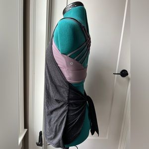 Lululemon Tied in Energy Tank with built in sports bra size 6 black/purple